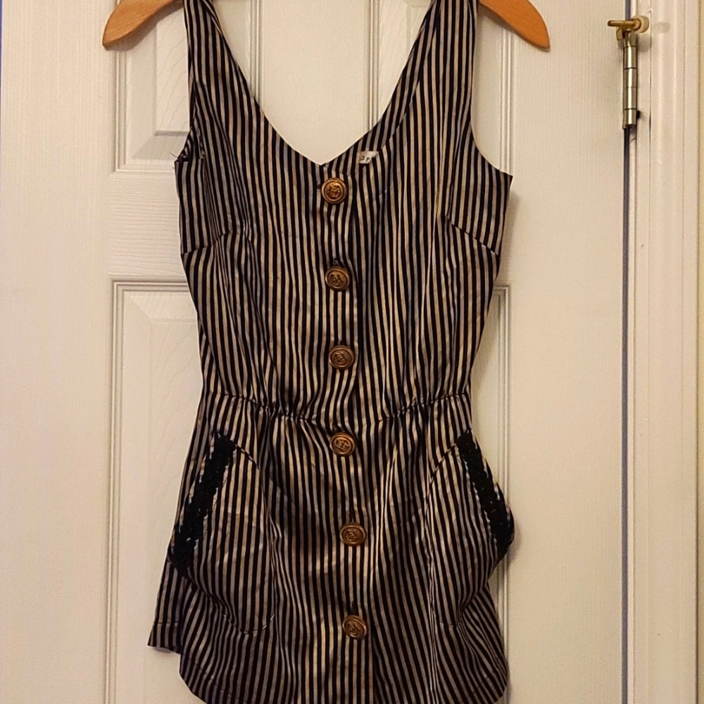 Navy stripped shirt with pockets and back peek a boo